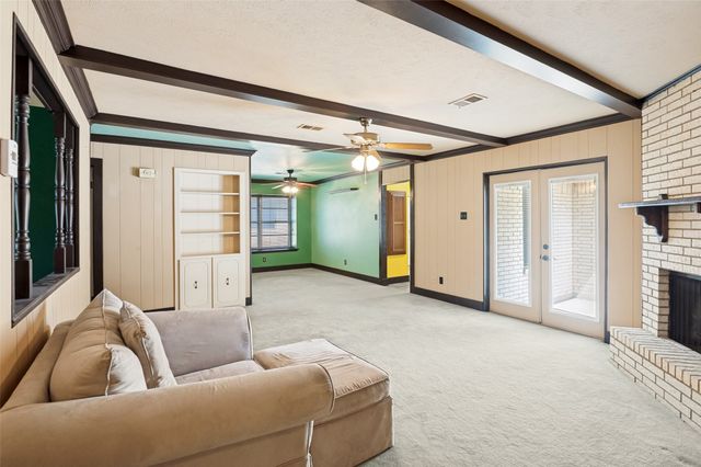 2101 Spanish Trail, Irving, TX 75060