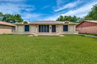 2101 Spanish Trail, Irving, TX 75060
