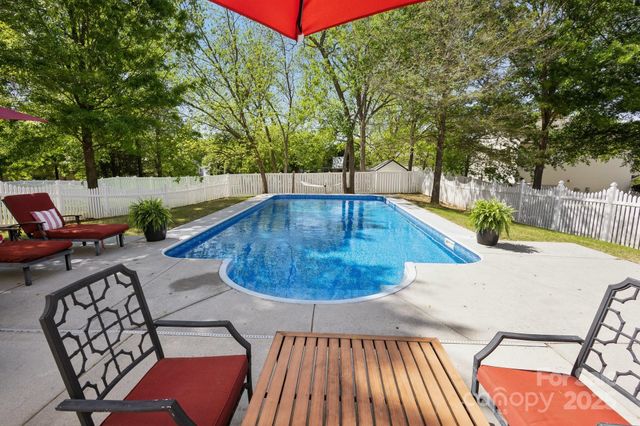 221 Sycamore Creek Road, Fort Mill, SC 29708