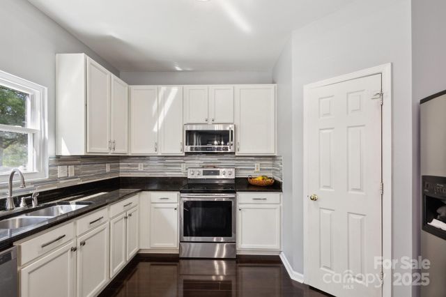 221 Sycamore Creek Road, Fort Mill, SC 29708