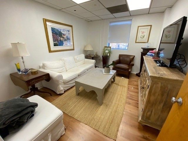 288 Walnut 4th, Newton, MA 02460