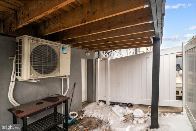 1449 S 32ND ST, Philadelphia, PA 19146