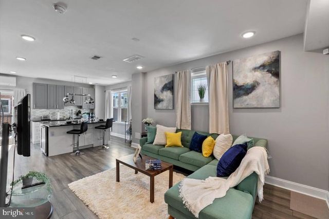 1449 S 32ND ST, Philadelphia, PA 19146