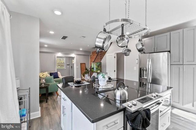 1449 S 32ND ST, Philadelphia, PA 19146