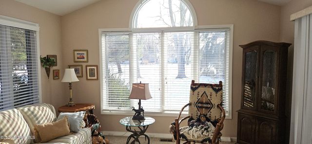 7009 Shadowcreek Drive, Maumee, OH 43537