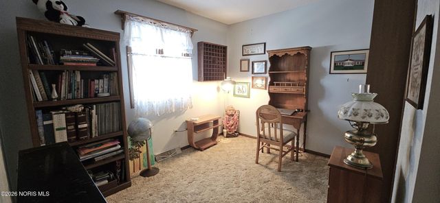 7009 Shadowcreek Drive, Maumee, OH 43537