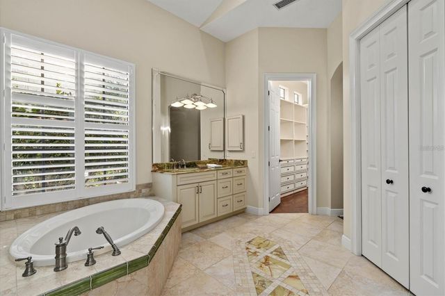 540 FORE DRIVE, Bradenton, FL 34208