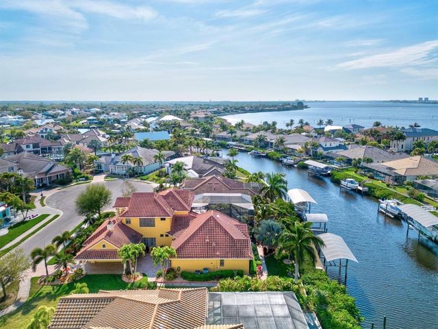 540 FORE DRIVE, Bradenton, FL 34208