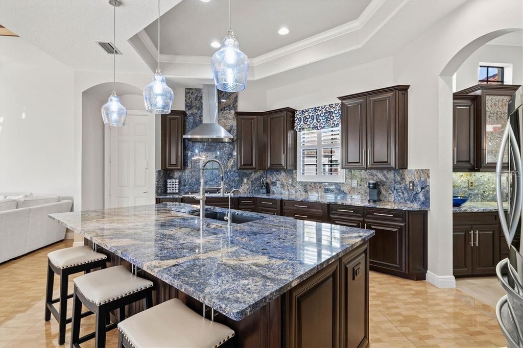 Image 19 of property listing at 540 FORE DRIVE, Bradenton, FL 34208