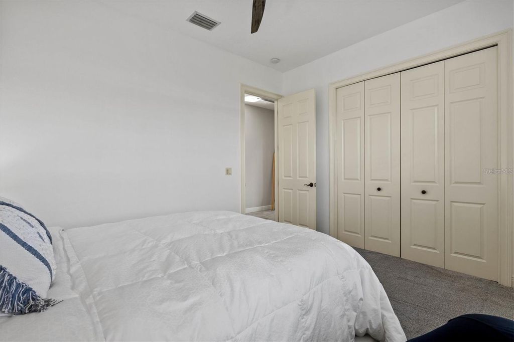 Image 39 of property listing at 540 FORE DRIVE, Bradenton, FL 34208