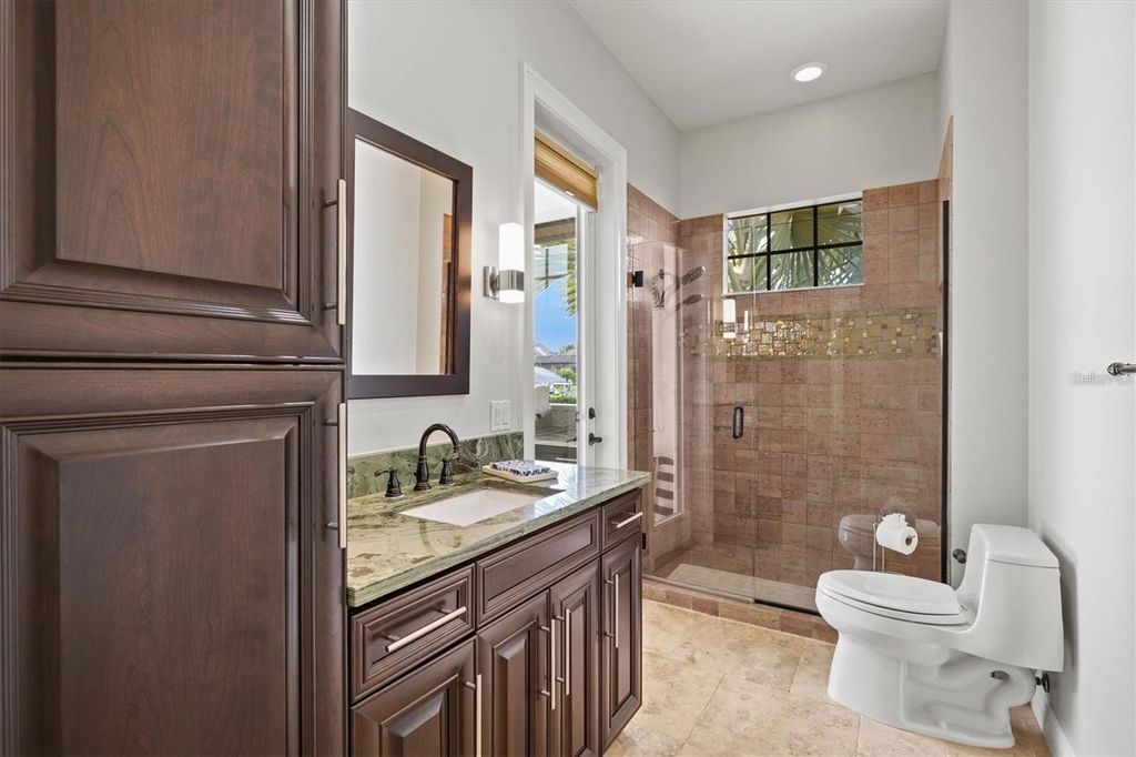 Image 40 of property listing at 540 FORE DRIVE, Bradenton, FL 34208