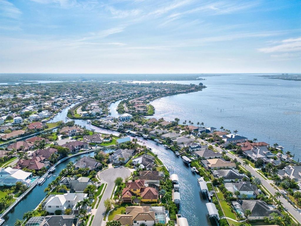 Image 79 of property listing at 540 FORE DRIVE, Bradenton, FL 34208