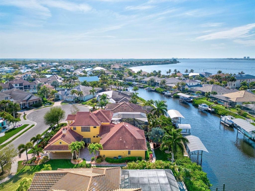 Image 96 of property listing at 540 FORE DRIVE, Bradenton, FL 34208