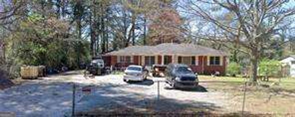 5651 Handley Boulevard, Morrow, GA 30260