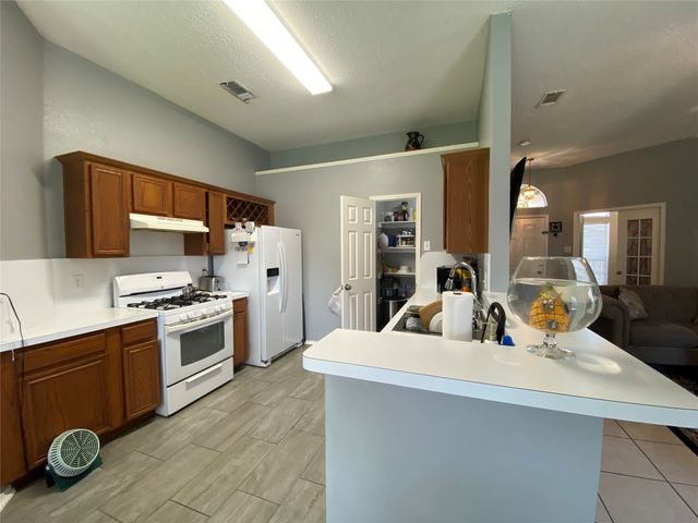 8410 Holland Avenue, Rowlett, TX 75089