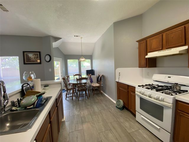 8410 Holland Avenue, Rowlett, TX 75089
