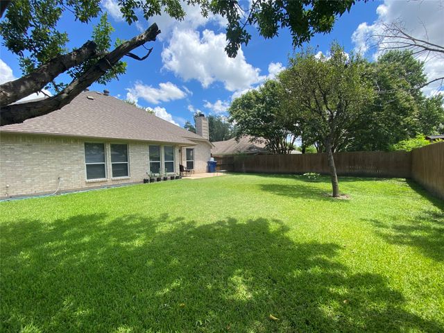 8410 Holland Avenue, Rowlett, TX 75089