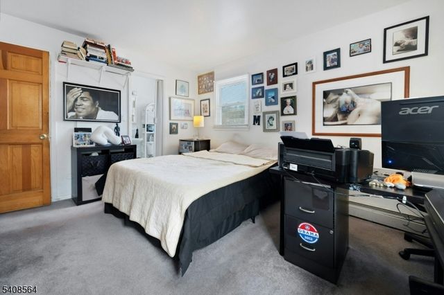 33 Shongum Rd, Randolph Twp., NJ 07869