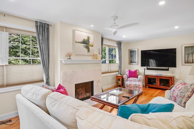 28 Riverview 28, Methuen, MA 01844