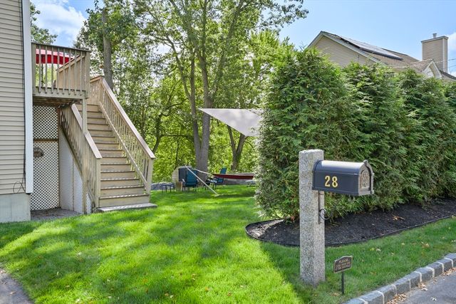 28 Riverview 28, Methuen, MA 01844