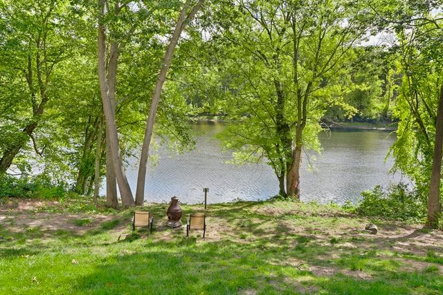 28 Riverview 28, Methuen, MA 01844