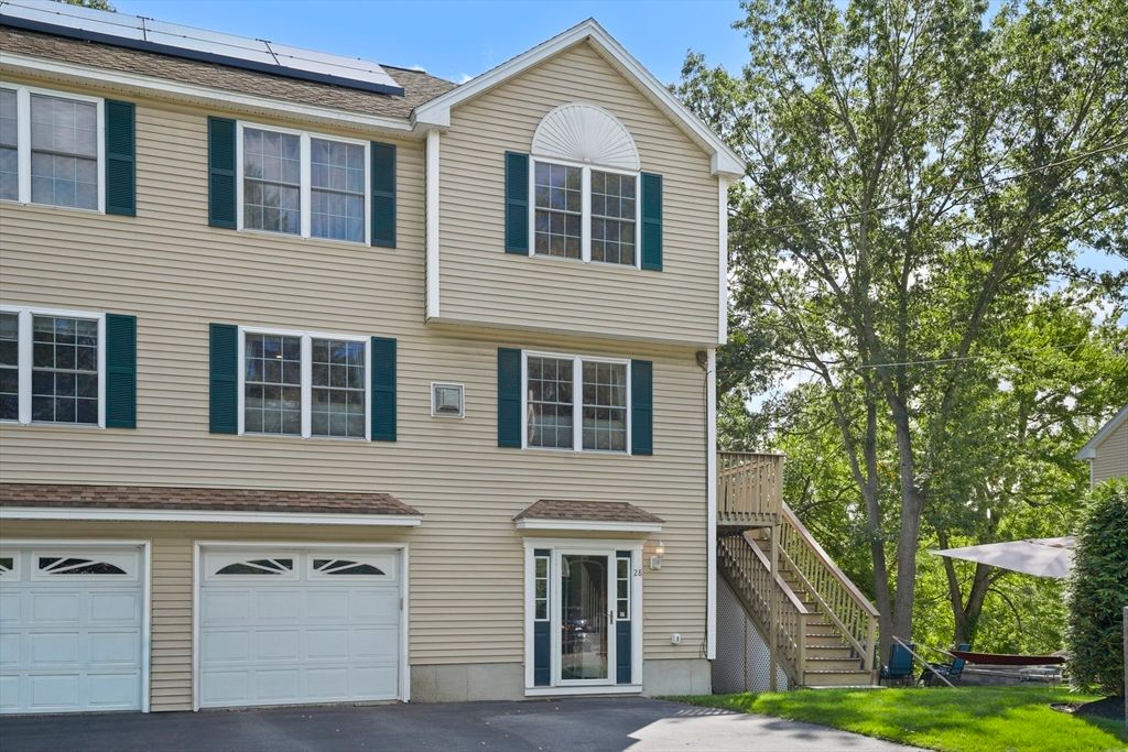 28 Riverview 28, Methuen, MA 01844
