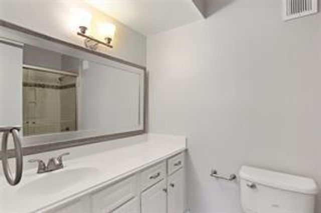 3300 Pebblebrook Drive 97, Seabrook, TX 77586