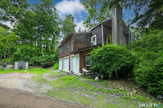 110 Long Ridge Road, Danbury, CT 06810