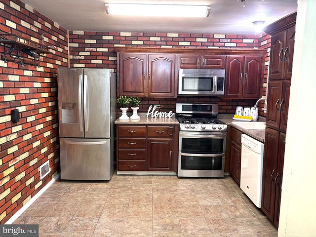 146 EWINGVILLE RD, Ewing, NJ 08638