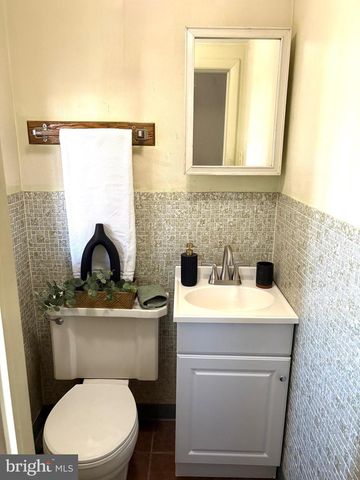 146 EWINGVILLE RD, Ewing, NJ 08638