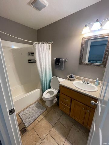 6817 King Lear Boulevard, Fort Wayne, IN 46818