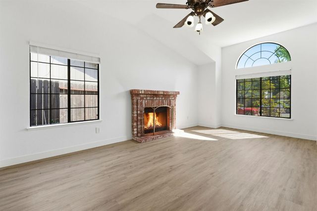 8221 Clarion Cir, Antelope, CA 95843