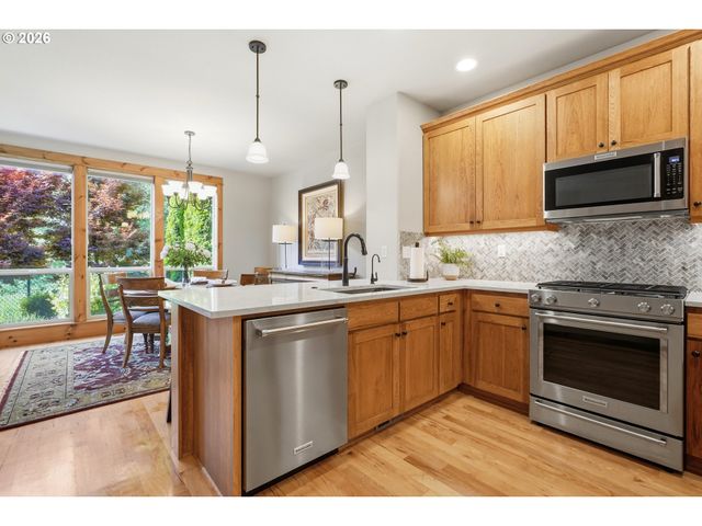 12800 Ne SALMON CREEK Ave 115, Vancouver, WA 98686
