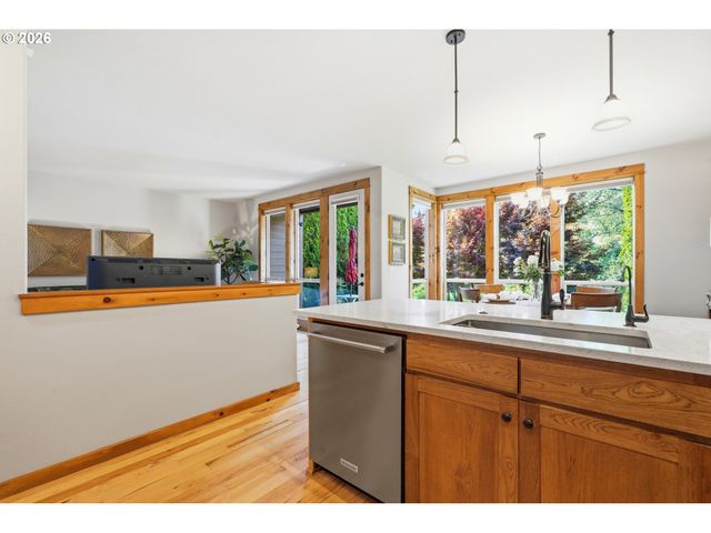 12800 Ne SALMON CREEK Ave 115, Vancouver, WA 98686