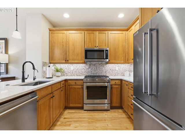 12800 Ne SALMON CREEK Ave 115, Vancouver, WA 98686