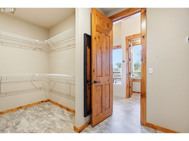 12800 Ne SALMON CREEK Ave 115, Vancouver, WA 98686