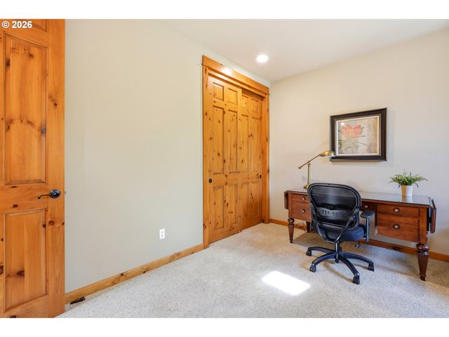 12800 Ne SALMON CREEK Ave 115, Vancouver, WA 98686