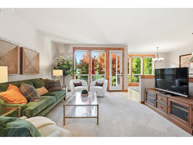 12800 Ne SALMON CREEK Ave 115, Vancouver, WA 98686