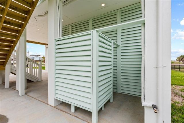 23114 Miramar Circle, Galveston, TX 77554