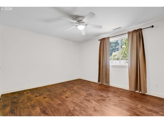 1725 Se REGNER Rd, Gresham, OR 97080