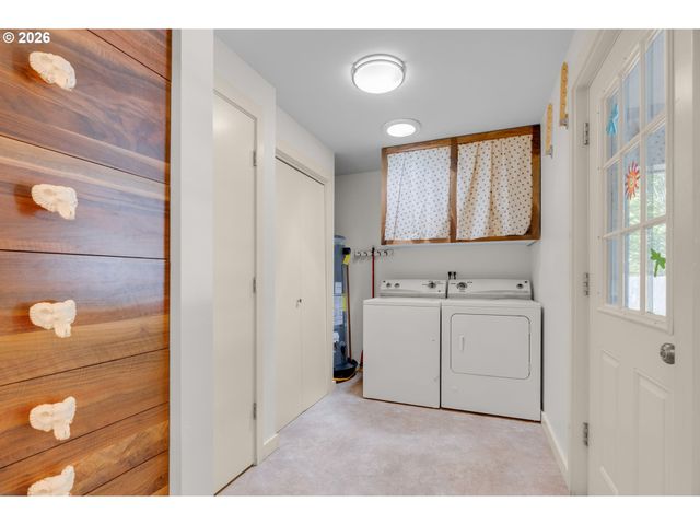 1725 Se REGNER Rd, Gresham, OR 97080