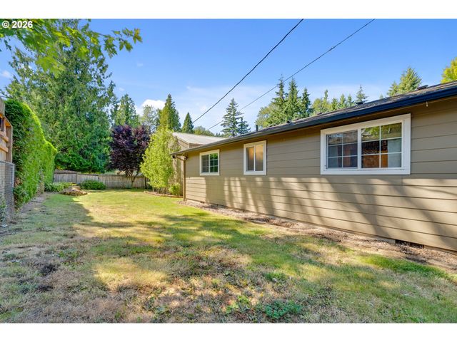 1725 Se REGNER Rd, Gresham, OR 97080