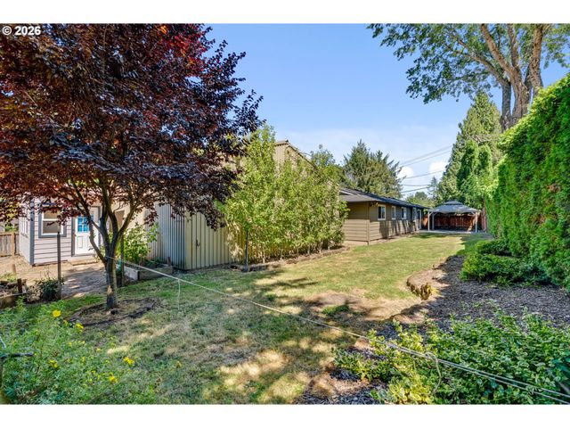 1725 Se REGNER Rd, Gresham, OR 97080