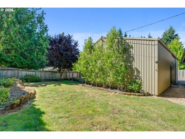 1725 Se REGNER Rd, Gresham, OR 97080