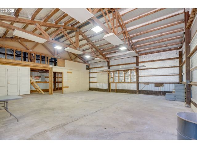 1725 Se REGNER Rd, Gresham, OR 97080