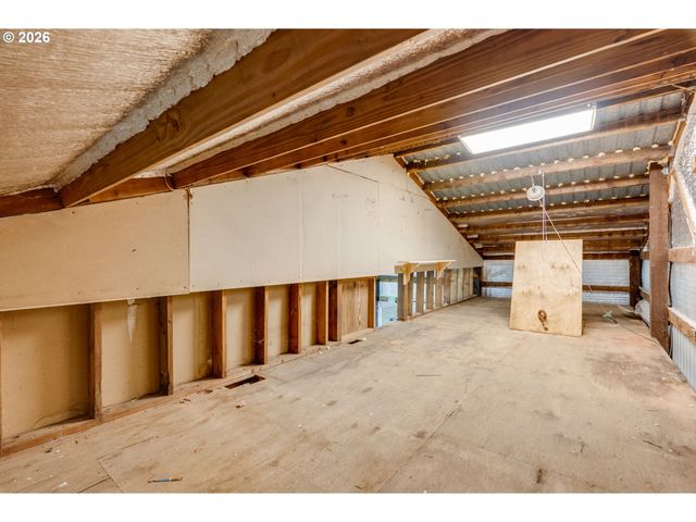 1725 Se REGNER Rd, Gresham, OR 97080