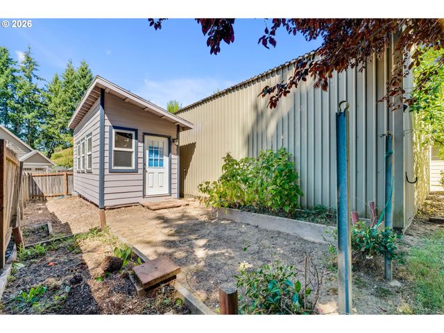 1725 Se REGNER Rd, Gresham, OR 97080