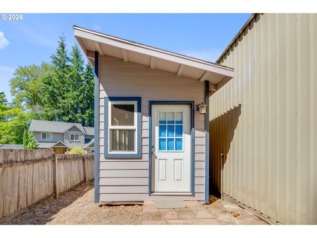 1725 Se REGNER Rd, Gresham, OR 97080