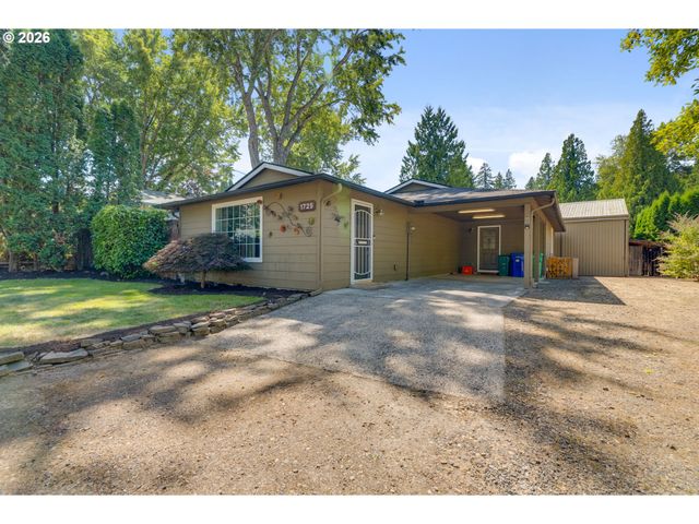 1725 Se REGNER Rd, Gresham, OR 97080