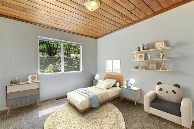 12534 Nottingham Ln, Grass Valley, CA 95949